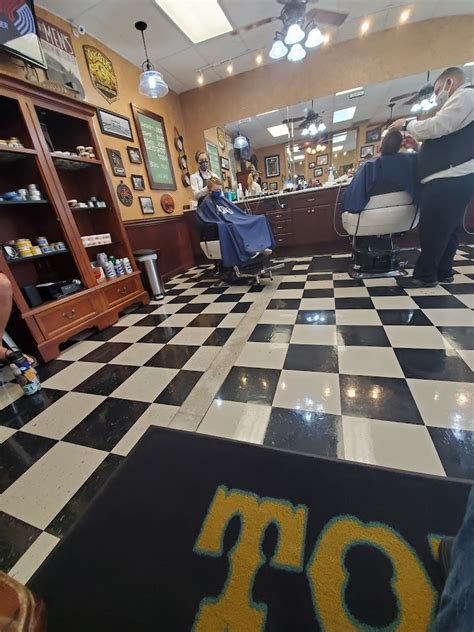 toppers barber shop